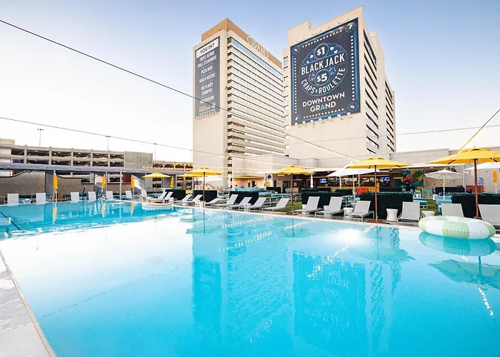 Downtown Grand & CasinoCasino Hotel